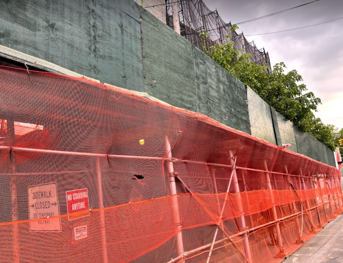 construction fence nyc